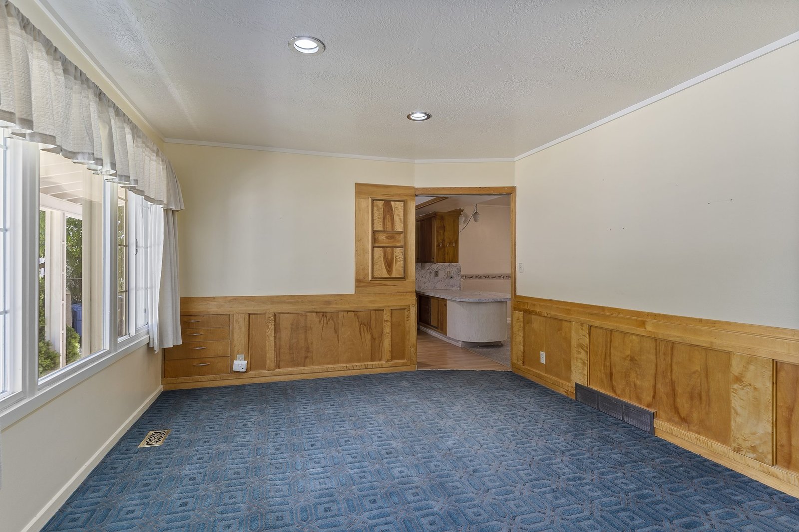 006_Living-Room-scaled