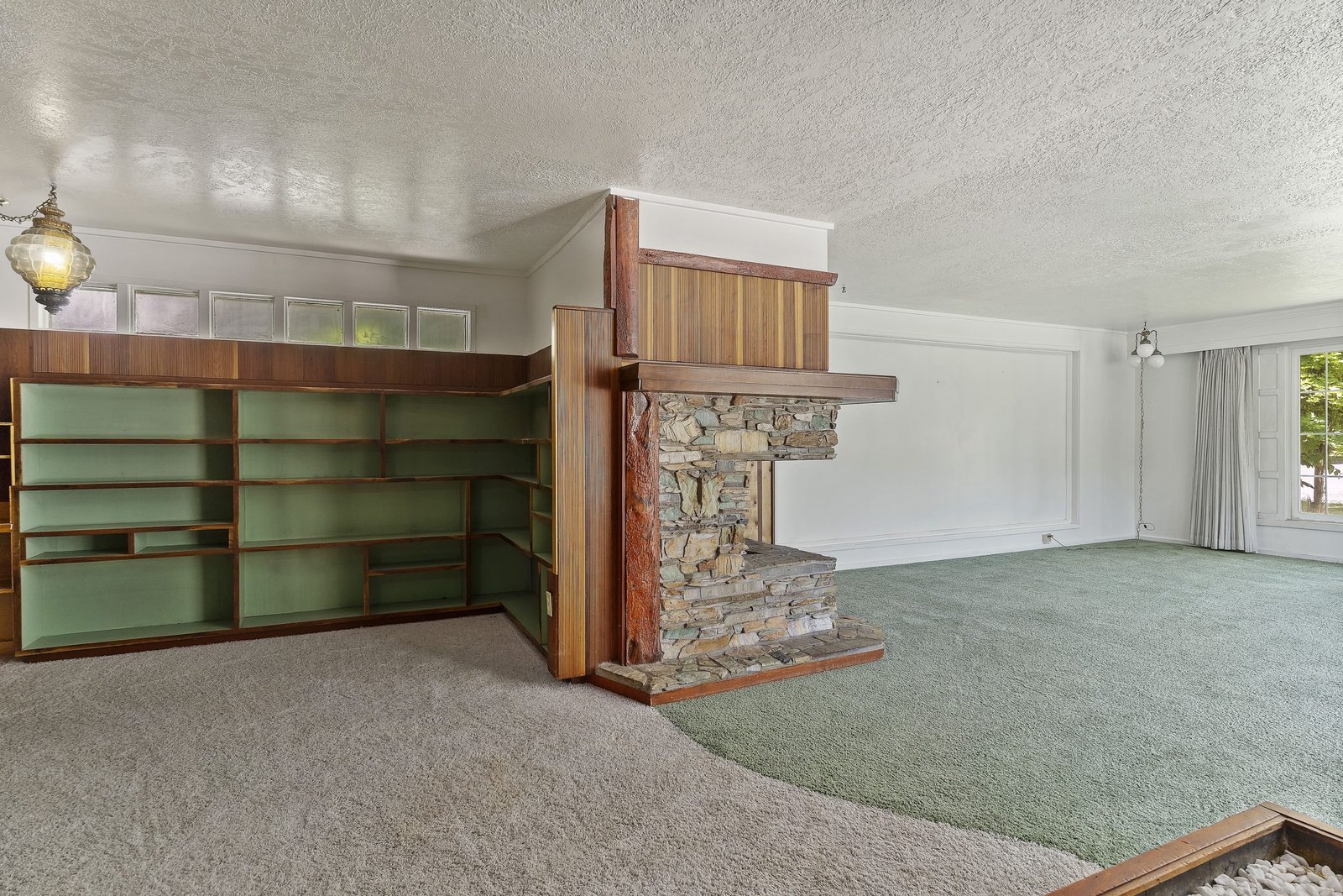 008_Family-Room-scaled