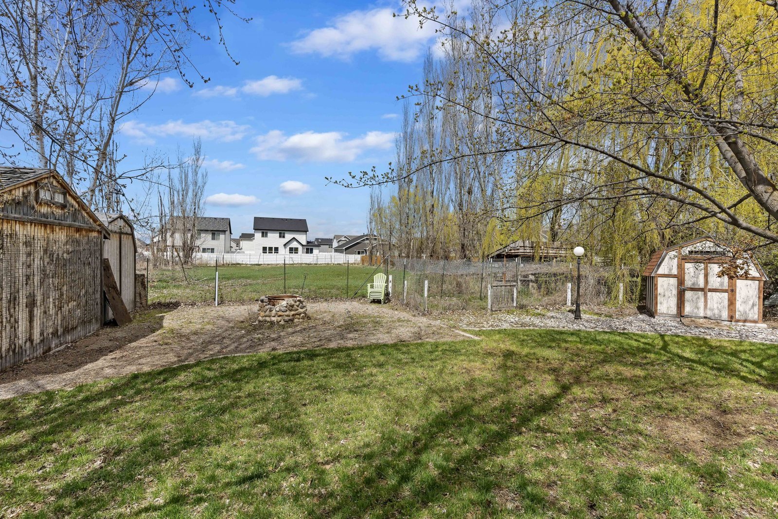 027_Backyard-1-scaled